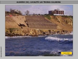 Alghero, terre armate lungo la spiaggia, località Las Trona Calabona