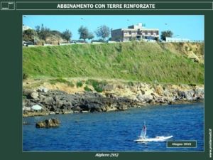 TERRE RINFORZATE - TERRE ARMATE. I PRATI ARMATI®, piante erbacee, perenni, rustiche, pioniere, a radicazione profonda, sono particolarmente adatte a rinverdire, inerbire e rinaturalizzare le terre rinforzate terre armate in quanto non necessitano di alcuna irrigazione di soccorso per favorirne la germinazione ed il conseguente sviluppo sino al raggiungimento di una prateria matura. La possibilità dei PRATI ARMATI di essere utilizzati sulle terre rinforzate terre armate dipende di resistere alla carenza idrica dipende: dalla profondità dell’apparato radicale che riesce a reperire l’acqua negli strati profondi del terreno delle terre rinforzate terre armate; dal tipo di fisiologia delle piante impiegate che sono principalmente a fotosintesi C4, e quindi particolarmente efficienti nel tollerare periodi di carenza idrica anche prolungati speso presenti sulle terre rinforzate terre armate.