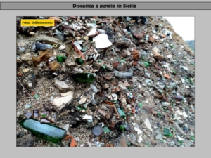 Discariche dismesse a pendio: litotipo homo sapiens sapiens