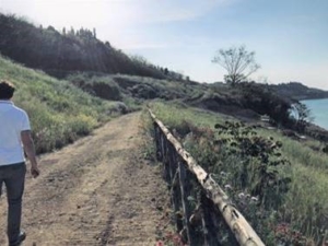 Cantiere di Ortona 2022: vista lungo la strada dopo l'intervento di Prati Armati®